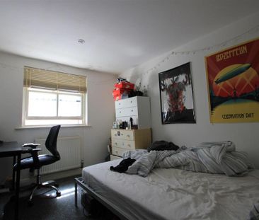 3 bedroom house share to rent - Photo 2