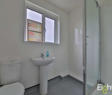 Carlyle Avenue, Brighton, BN2 - Photo 6