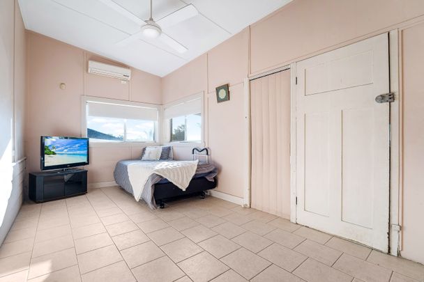 Three Bedroom Family Home - Photo 1