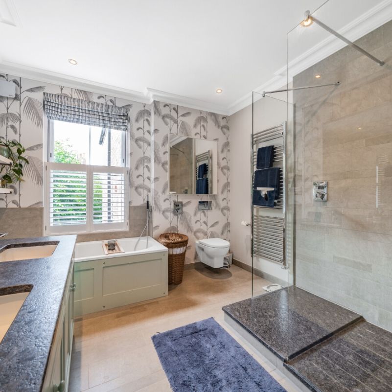 Fontarabia Road, London, SW11 - Photo 1