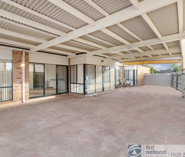 9 Padstow Court, Narre Warren South - Photo 2