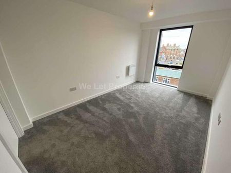 The Wharf, Altrincham, WA14 - Photo 2