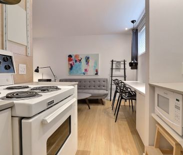 Beau Studio Meublé TOUT COMPRIS(Plateau) - Photo 3