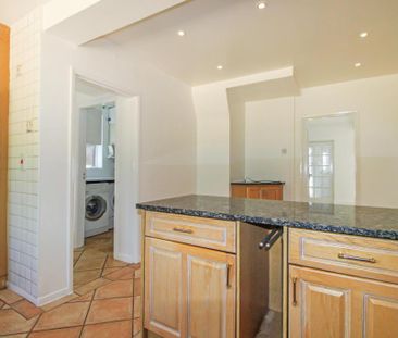 3 bedroom detached house to rent - Photo 2