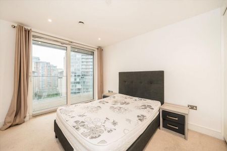 3 bedroom flat to rent - Photo 3