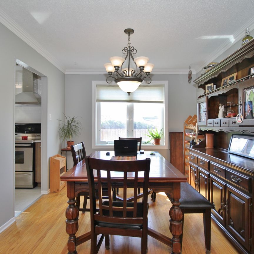 27 Woodview Cr - Photo 1