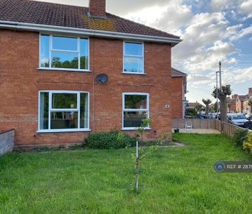 3 bedroom semi-detached house to rent - Photo 2