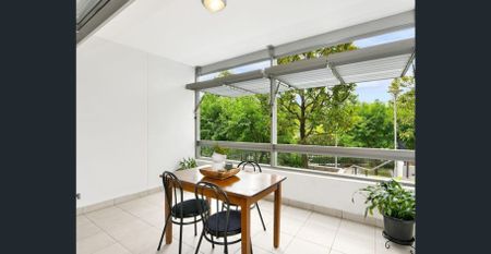 Resort-Style Living in a Light-Filled Ground Floor Apartment - Photo 5