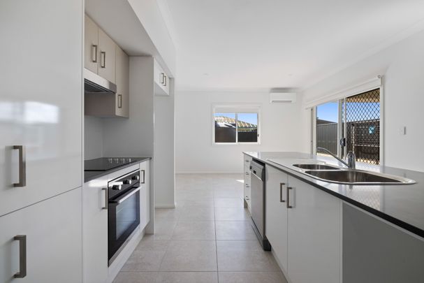 1/15 Roebuck Street - Photo 1
