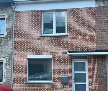volledig gerenoveerde woning met terras 2 slaapkamers en zonnepanelen - Foto 2