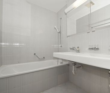 Geräumige und helle Wohnung an ruhiger Lage - Photo 2