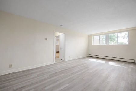 Parkwood Hills Residences — 1 Bedroom - Walk-Up - Photo 4
