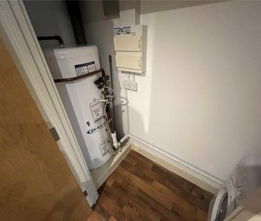 Studio to rent - Photo 6