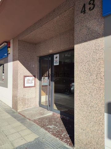 Alquiler de piso en Calle Esquíroz - Foto 2