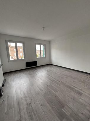 Location Appartement 4 pièces 76m² LE POUZIN 07250 - Photo 1