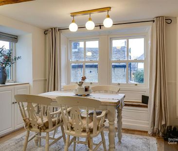 4 bedroom terraced house to rent - Photo 3