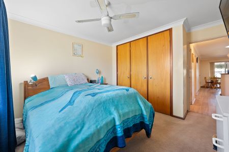 Three Bedroom Home in Cooloongup - Photo 3