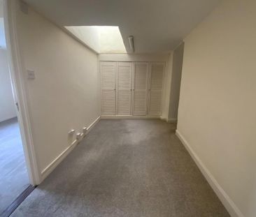 2 bedroom maisonette to rent - Photo 4