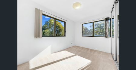 Fully Renovated Premium Quality Lifestyle with Convenience and Comfort - Photo 5