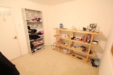 Heathside Road, Woking, Surrey, GU22 - Photo 3