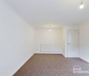 2 bed flat to rent in Tonbridge Road, Maidstone, ME16 - Photo 1