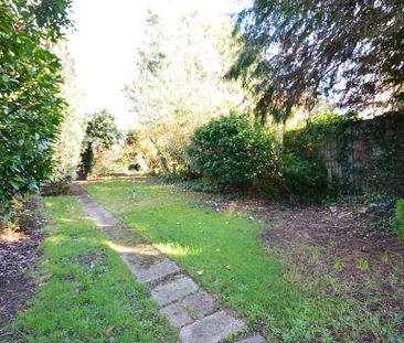 4 bedroom semi-detached house to rent - Photo 4