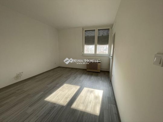 Kiadó újszerű állapotú lakás - Kecskemét - Fotó 1