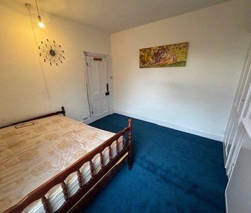 3 bedroom apartment to rent - Photo 5