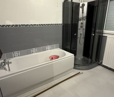 Location Maison 4 pièces 85m² WINGLES 62410 - Photo 1