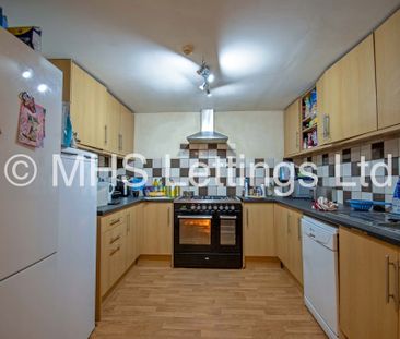 10 Bedroom Mid Terraced House for rent in Regent Park Terrace - Photo 2