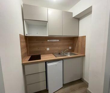 Location Appartement 1 pièce 25m² - Photo 3