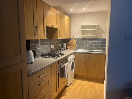 2 bedroom flat to rent - Photo 5