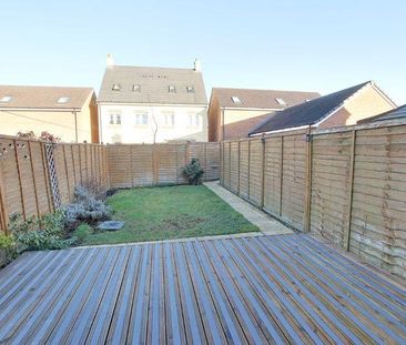 3 bedroom semi-detached house to rent - Photo 5