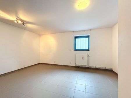 Ruim Appartement met Uitstekende Bereikbaarheid - Photo 3