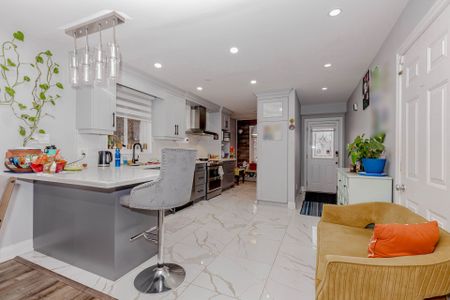 For Lease - 32 Elderwood Place, Brampton, Ontario - Photo 5