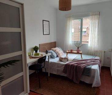 Calle Maseda, Madrid, Community of Madrid 28039 - Photo 4