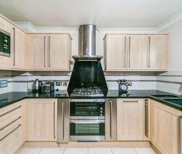 2 bedroom flat to rent - Photo 4