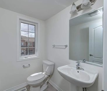 For Lease - 440 Remembrance Road, Brampton, Ontario - Photo 5