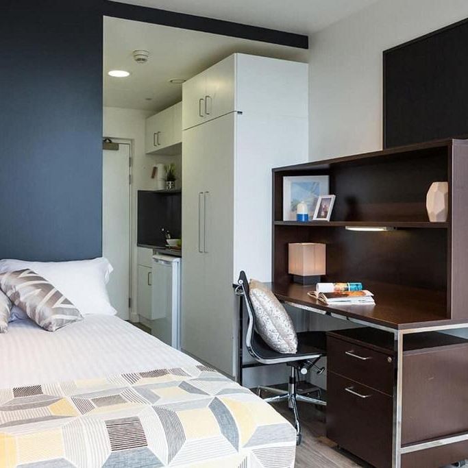 Studio to rent - Photo 1