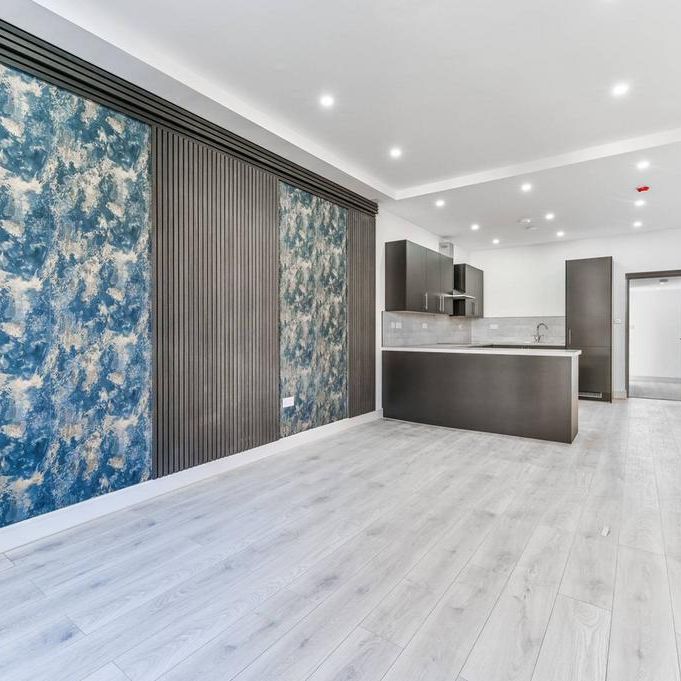 3 bedroom flat to rent - Photo 1