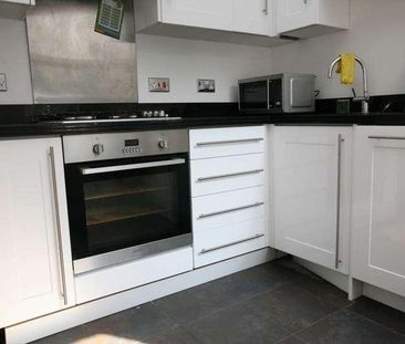 Harmsworth Street, London, SE17 - Photo 6