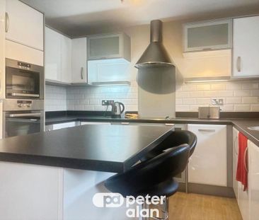 2 bedroom apartment to rent - Photo 4