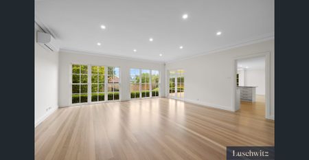 FAMILY HOME IN PREMIER WARRAWEE LOCATION - Photo 3