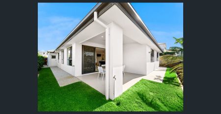 Mansfield State High School Catchment!! Huge Family Home - Photo 3