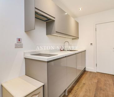 Studio to rent - Photo 2