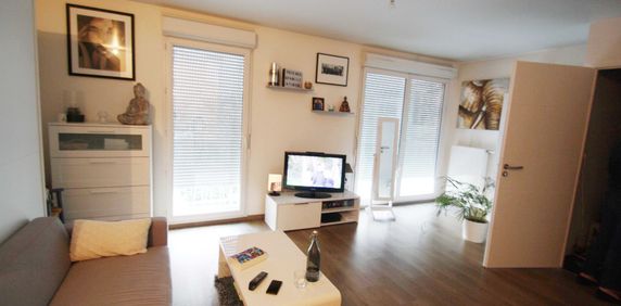 Location Appartement 1 pièce 31m² - Photo 2