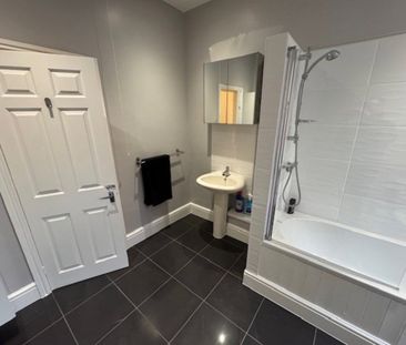 Doncaster Road, Wath Upon Dearne, S63 7AL - Photo 6