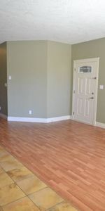 2 Bedroom Ground Level Basement suite - Photo 3