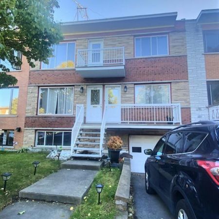 Mercier-Hochelaga beaux 5 1/2 avec électroménagers- 3 chambres à couchers 2e étage - Photo 4