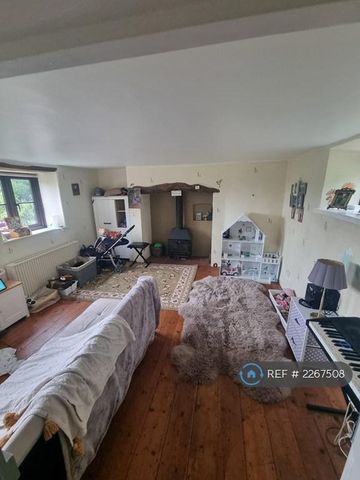 4 bedroom detached house to rent - Photo 2